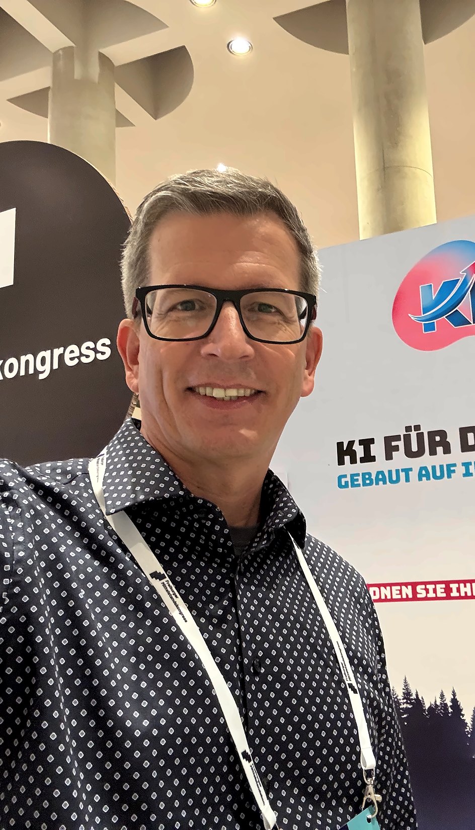 Thomas Schwittlich, TÜV-Rheinland-zertifizierter KI-Berater, beim Freiburger Mittelstandskongress 2026